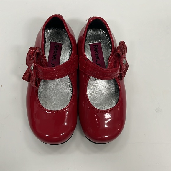 Big girl fancy red shoes - Picture 3 of 11